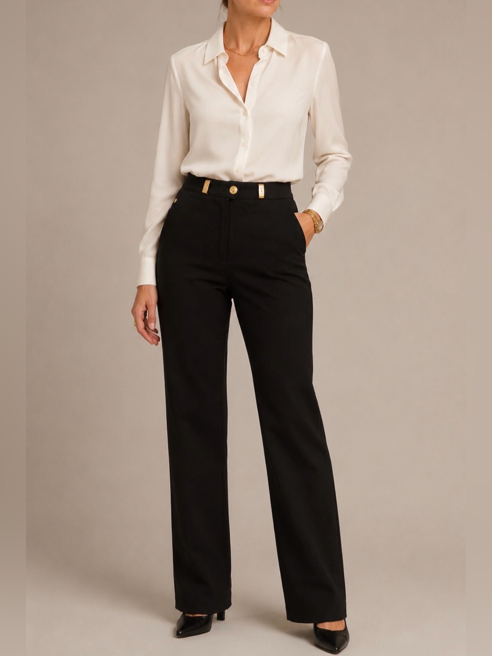 St. John Sport Black Pants Gold Logo Hardware Straight Leg Size 2